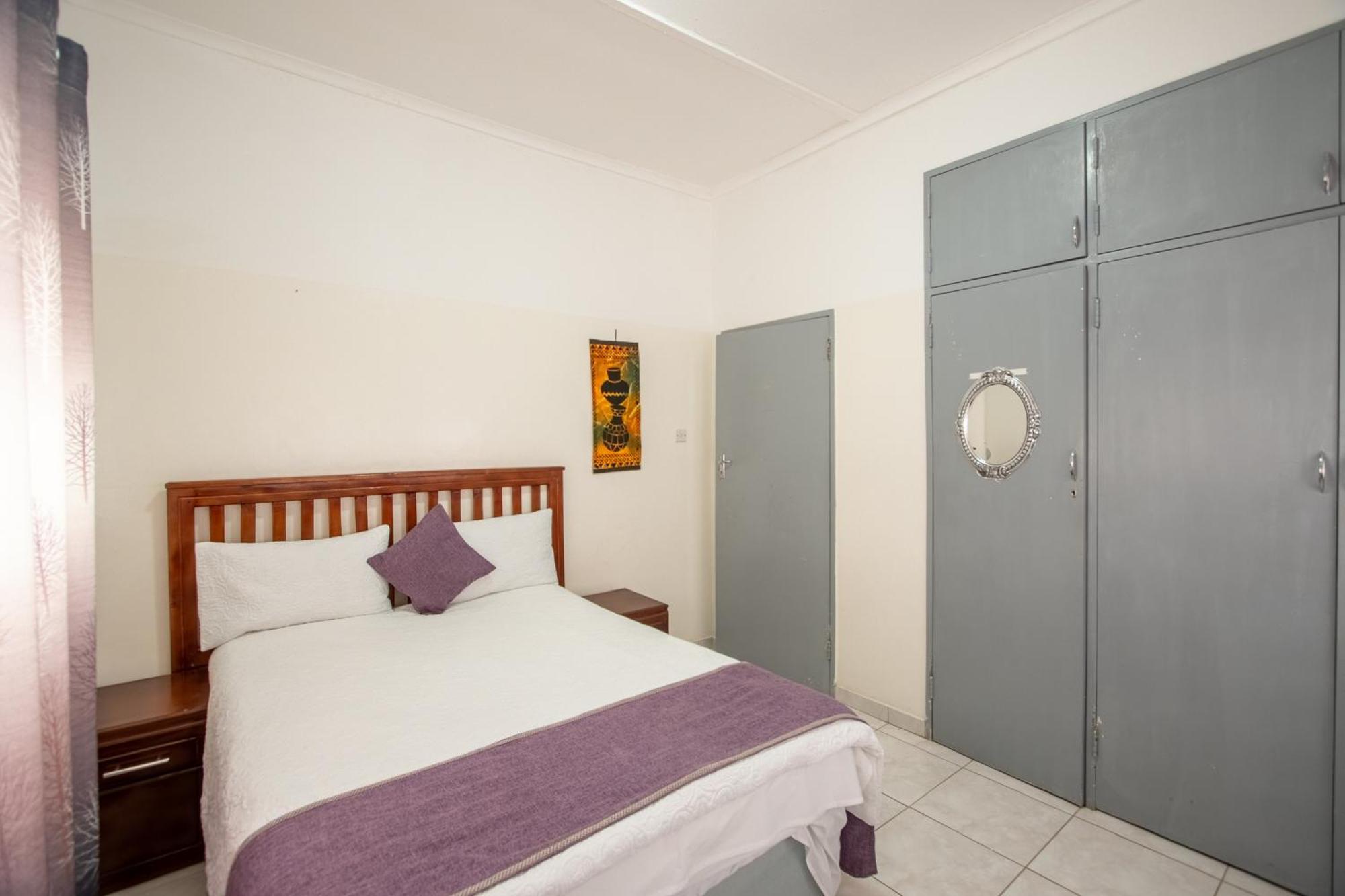 Wood Road Guest Lodge Victoria Falls Dış mekan fotoğraf